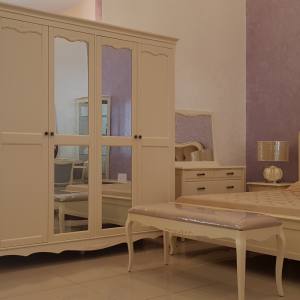 Dormitor ROBERTA culoare ivoire sau nuc